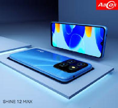 علامة تجارية عالمية للهواتف الذكية تدخل الأسواق المصرية تحت شعار "صنع في مصر"